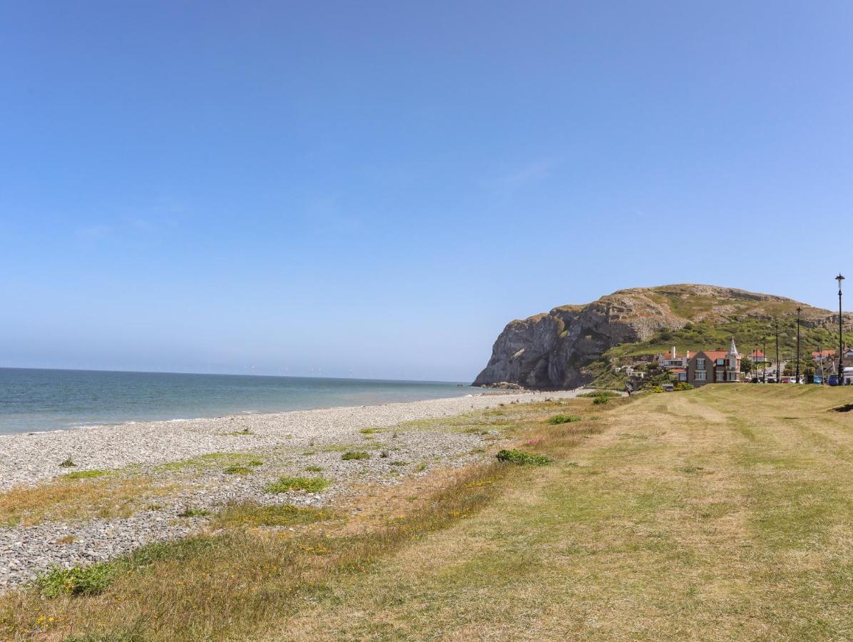 Вилла Bryn Tirion - Penrhynside Конви Экстерьер фото