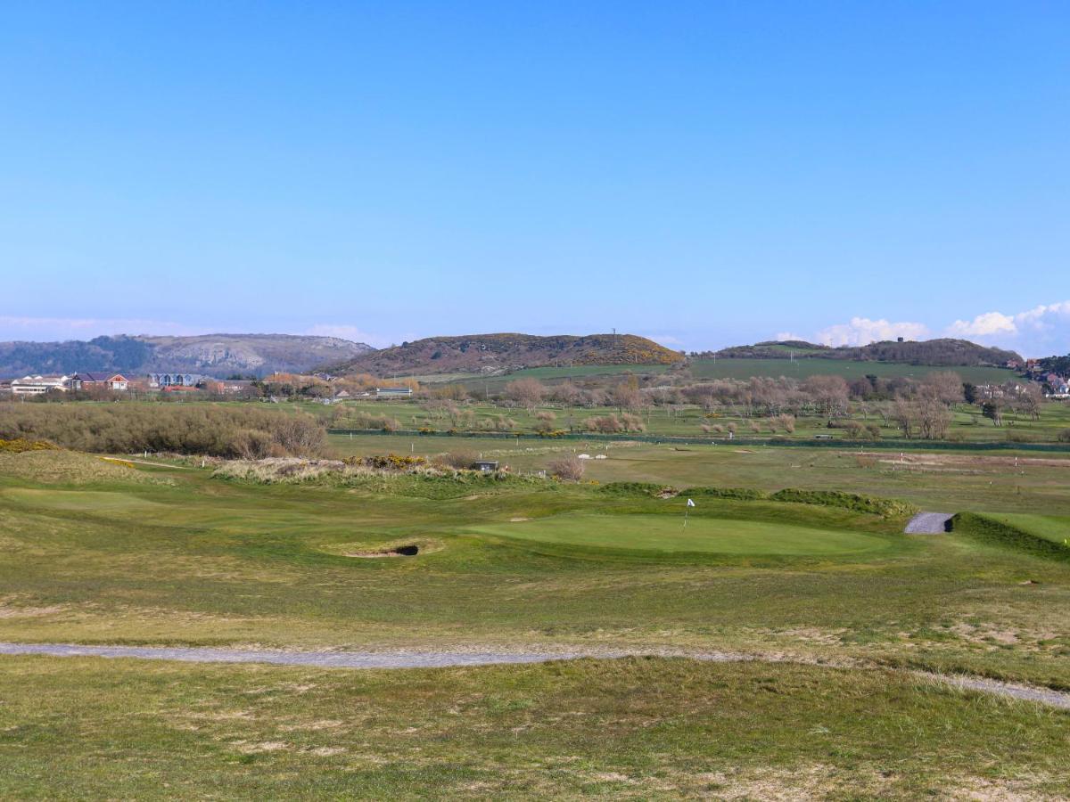Вилла Bryn Tirion - Penrhynside Конви Экстерьер фото